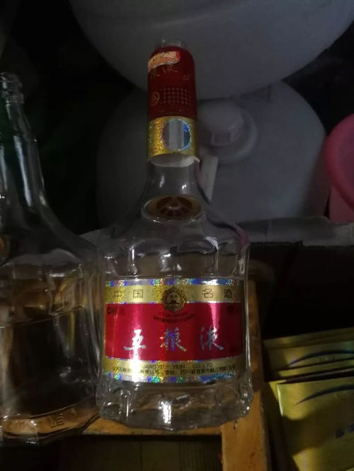 奎屯人經常喝的這些酒被查 嚴重可致雙目失明,看完這個視頻你肯定 滴酒不沾