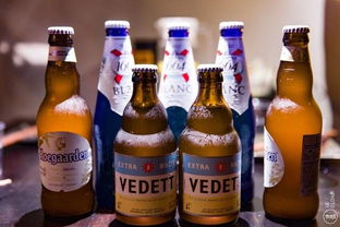 只在晚上營(yíng)業(yè)的啤酒燒烤工廠 最誘人的是那賣(mài)了二十年的小龍蝦